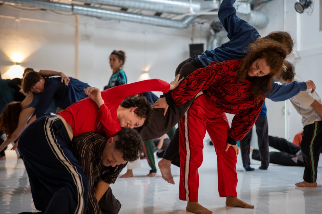 people dancing contact improvisation